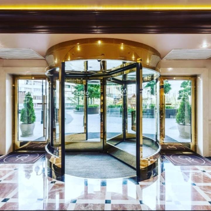 קייב Vip 2 Rooms 75M2 Center Of Obolon Near River Side מראה חיצוני תמונה